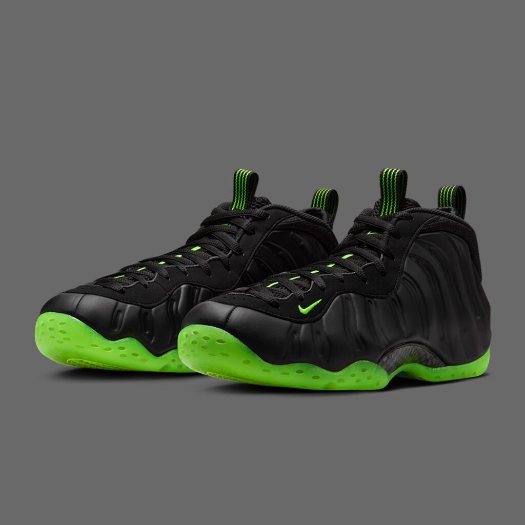 Nike Air Foamposite One "Black/Volt" Release Date