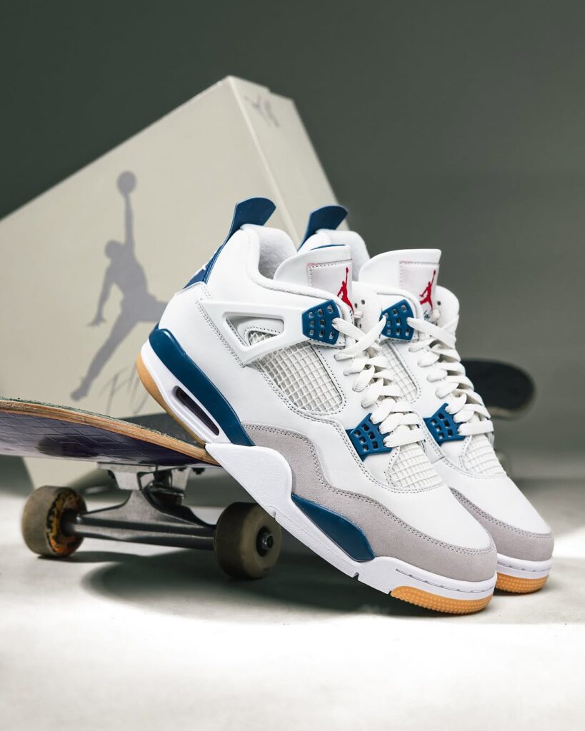 Nike SB x Air Jordan 4 "Navy" Release Date