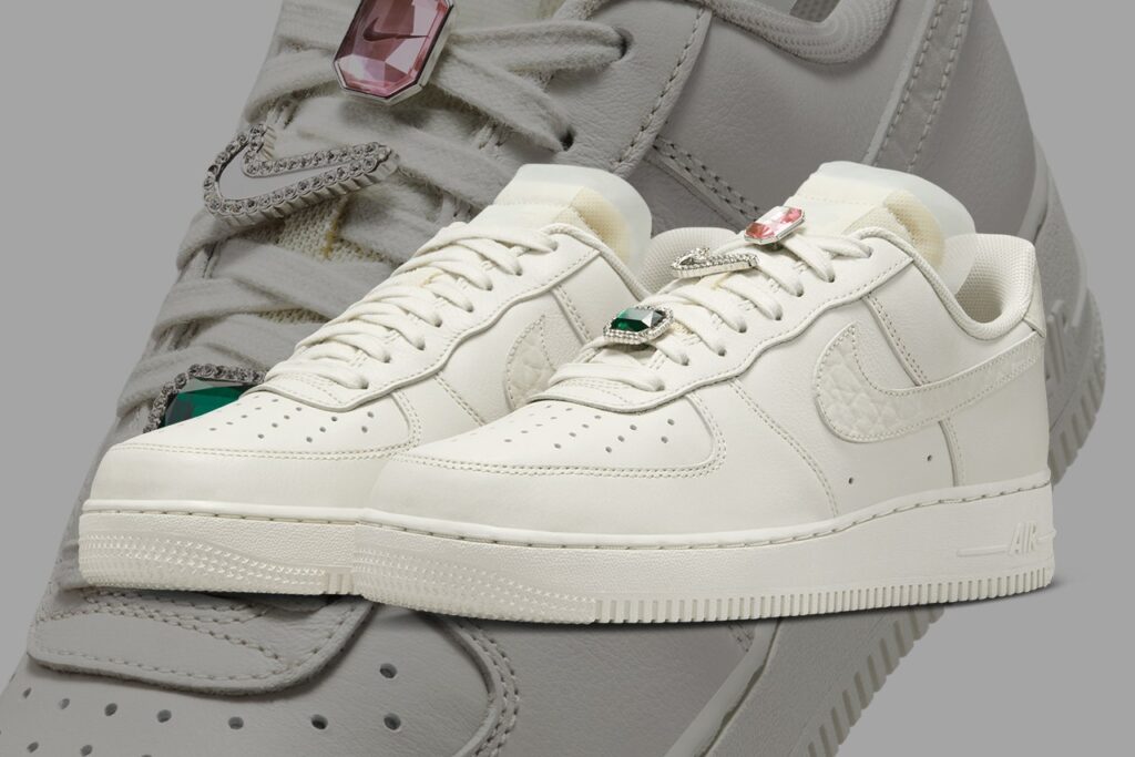WMNS Nike Air Force 1 Low (Bling) "Light Bone" Release Date